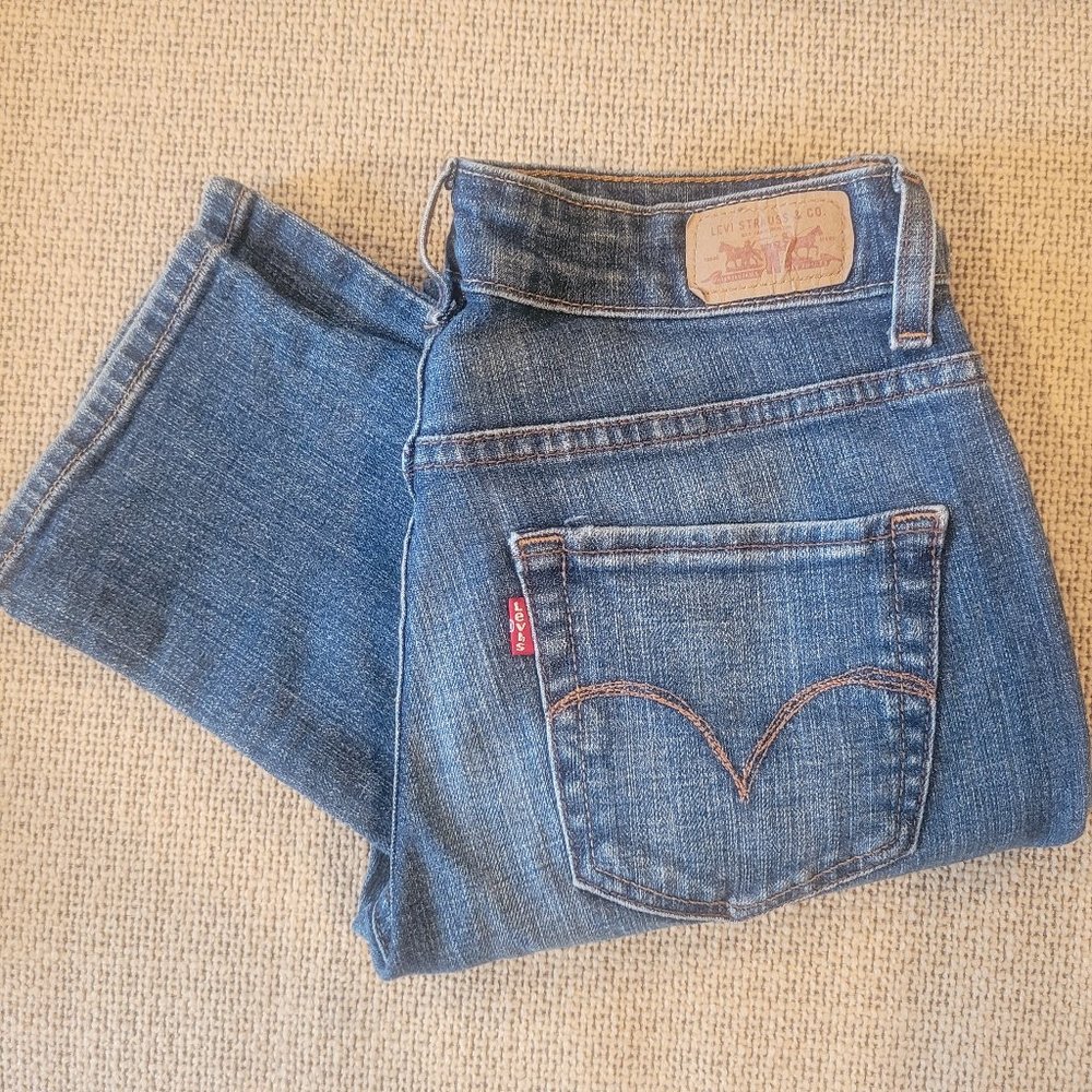 VINTAGE LEVI'S - RED TAG - The Original (Size 4M)